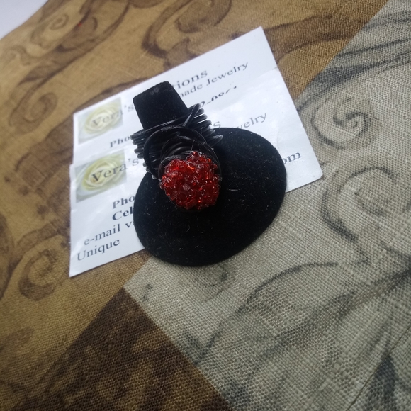 Jewelry - Picture 3 of 3